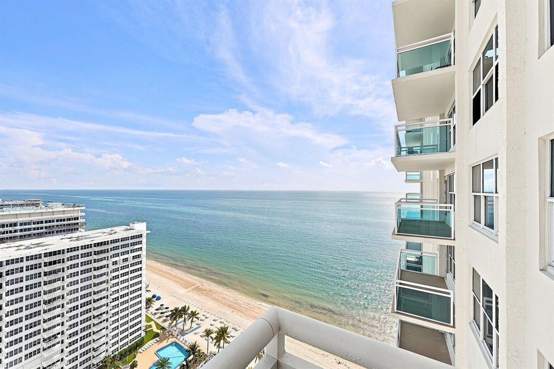 27_balcony view