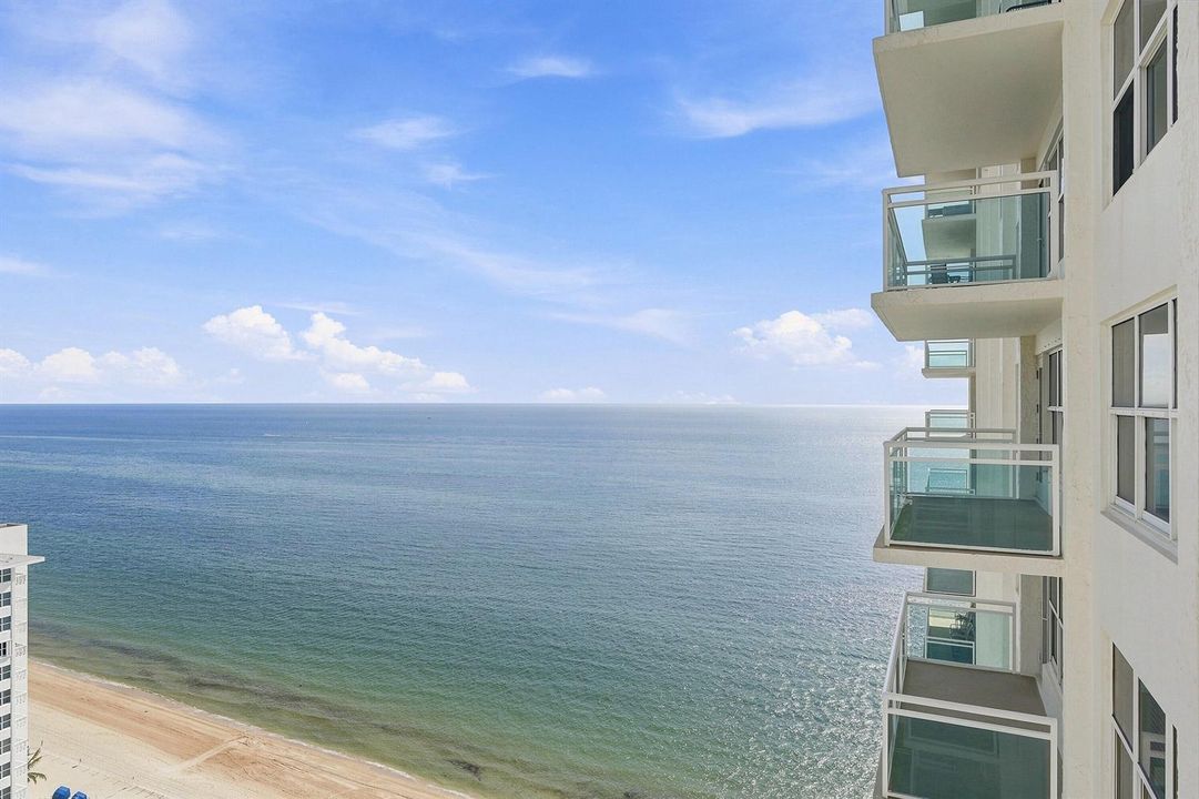 29_balcony view