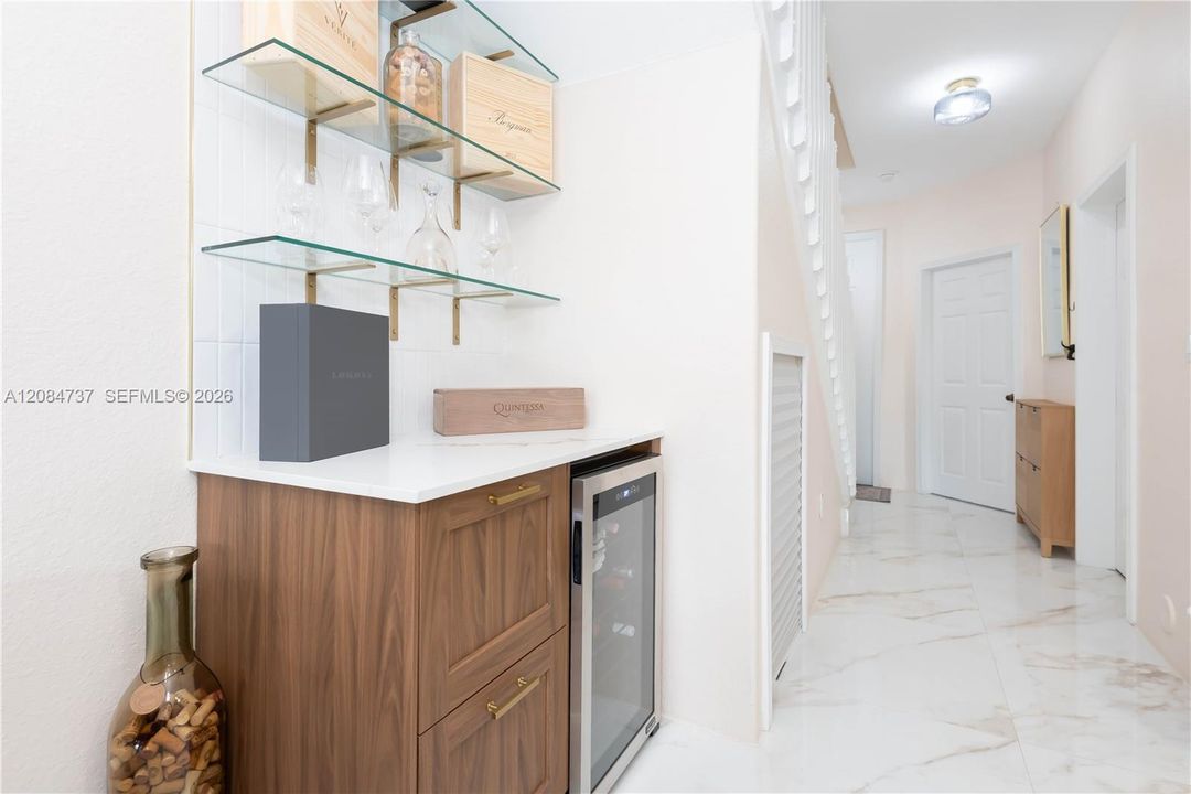 В аренду: $3,450 (3 спален, 3 ванн, 1460 Квадратных фут)