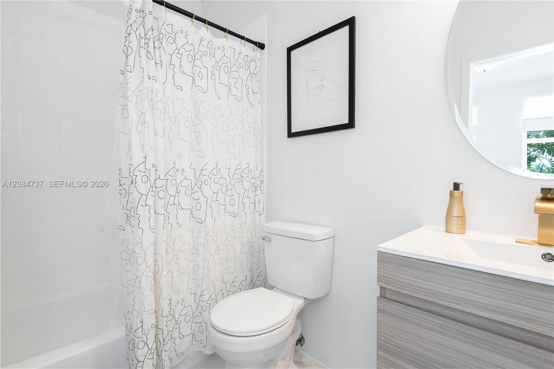 В аренду: $3,450 (3 спален, 3 ванн, 1460 Квадратных фут)