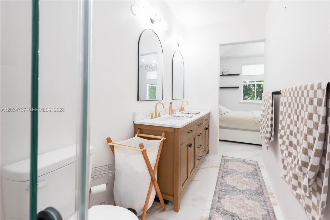 В аренду: $3,450 (3 спален, 3 ванн, 1460 Квадратных фут)