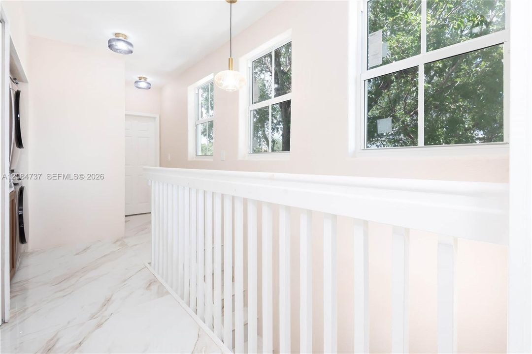 В аренду: $3,450 (3 спален, 3 ванн, 1460 Квадратных фут)
