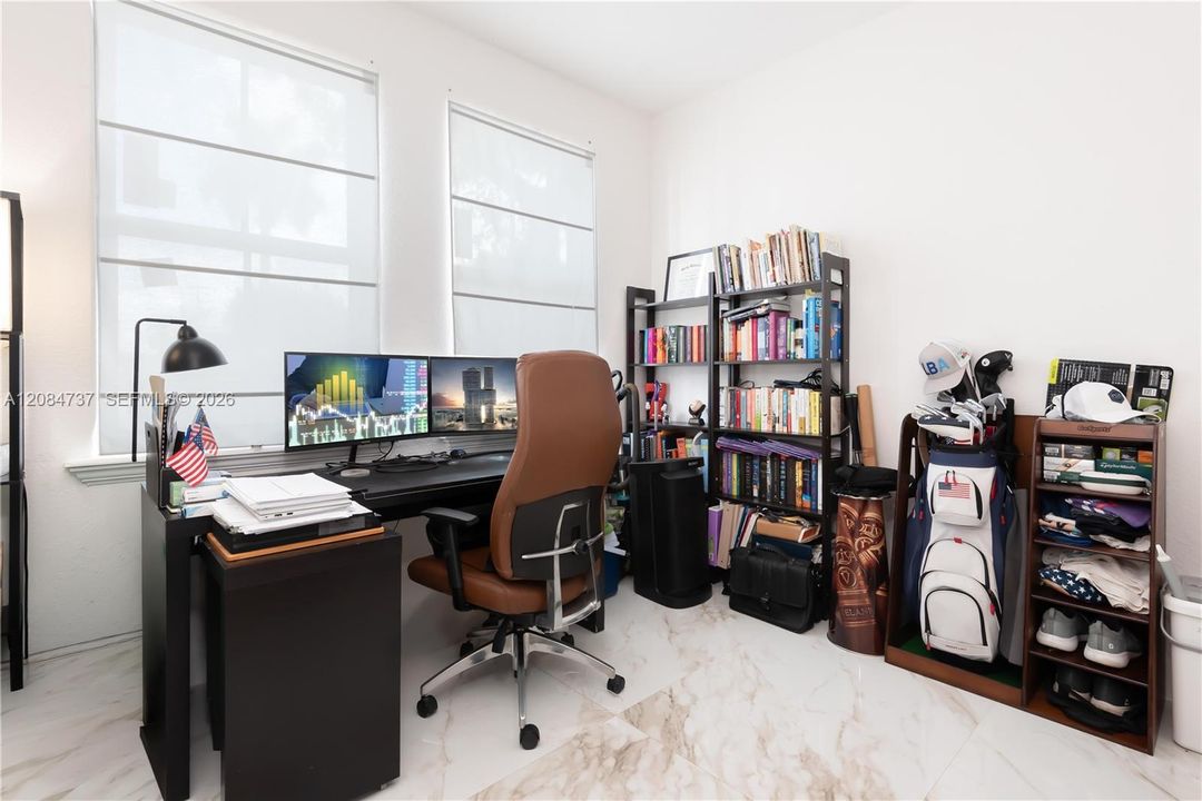В аренду: $3,450 (3 спален, 3 ванн, 1460 Квадратных фут)