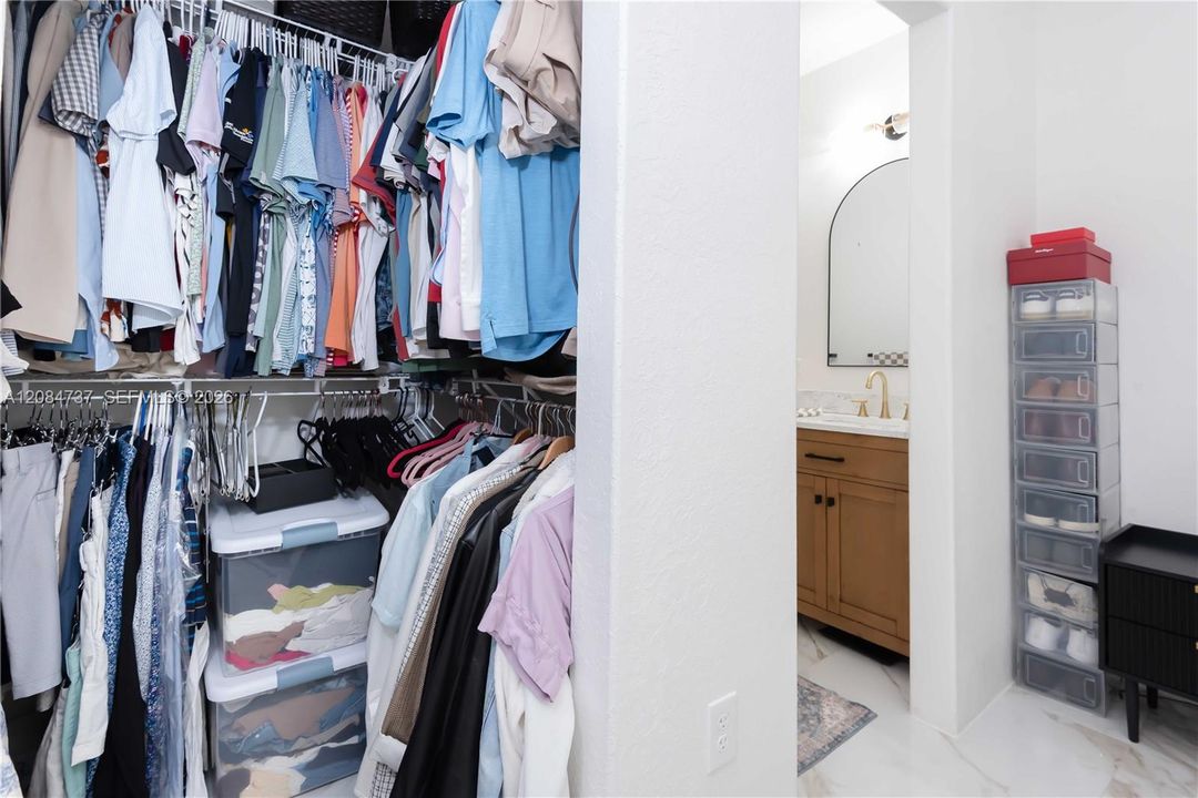 В аренду: $3,450 (3 спален, 3 ванн, 1460 Квадратных фут)