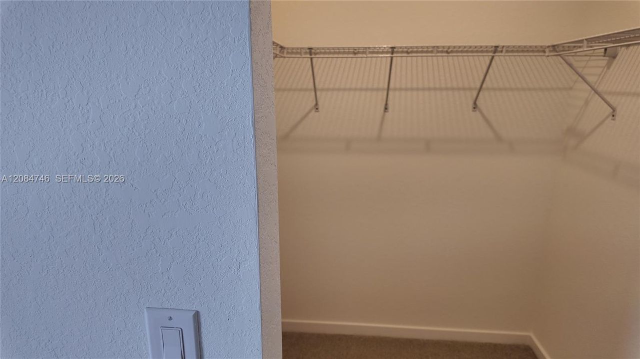 For Rent: $2,800 (3 beds, 2 baths, 0 Square Feet)
