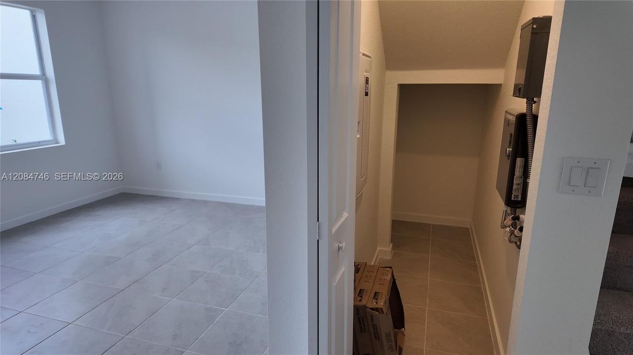 For Rent: $2,800 (3 beds, 2 baths, 0 Square Feet)