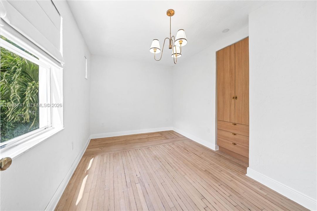 En Renta: $4,250 (2 camas, 2 baños, 1000 Pies cuadrados)