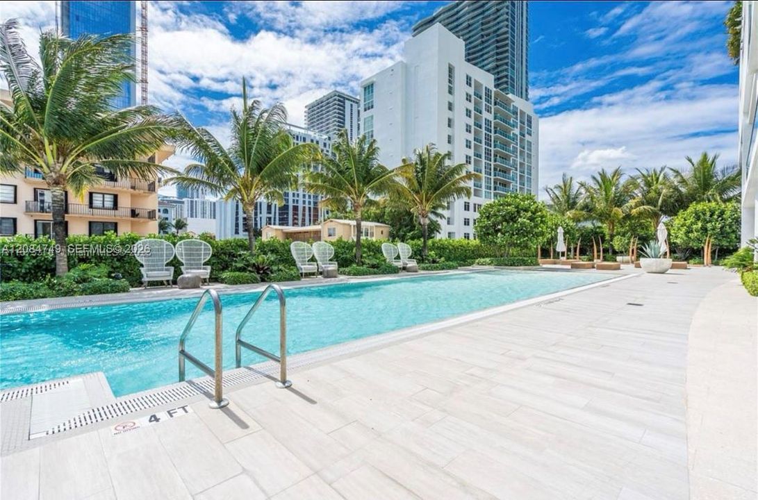 En Venta: $1,200,000 (2 camas, 3 baños, 1137 Pies cuadrados)