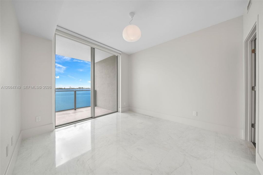 En Venta: $1,200,000 (2 camas, 3 baños, 1137 Pies cuadrados)
