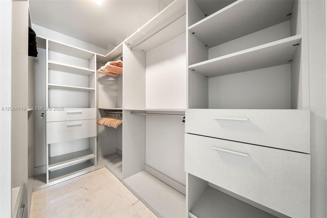 En Venta: $1,200,000 (2 camas, 3 baños, 1137 Pies cuadrados)