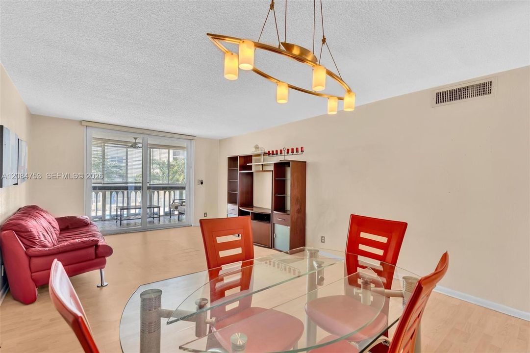 En Venta: $175,000 (1 camas, 1 baños, 847 Pies cuadrados)