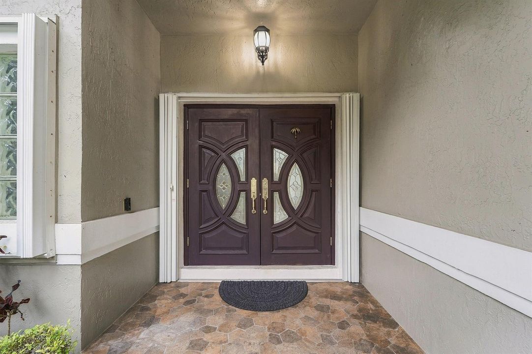 04_exterior entry