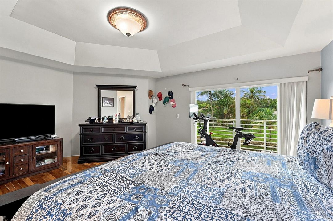 24_bedroom
