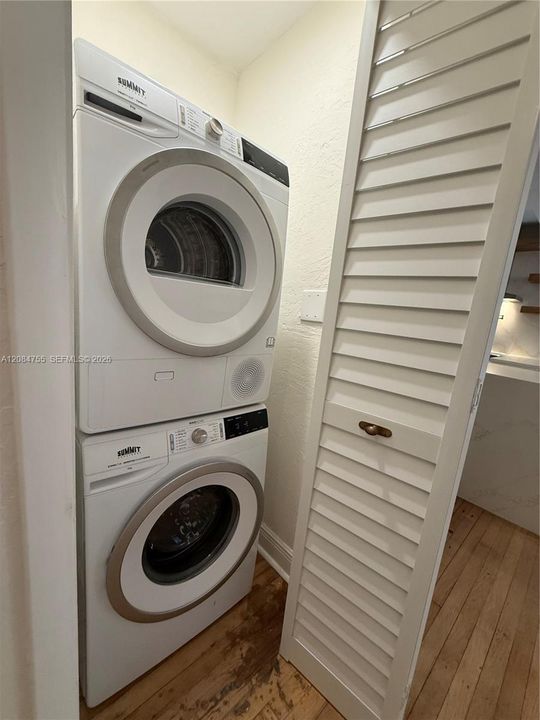 В аренду: $4,250 (2 спален, 2 ванн, 6064 Квадратных фут)