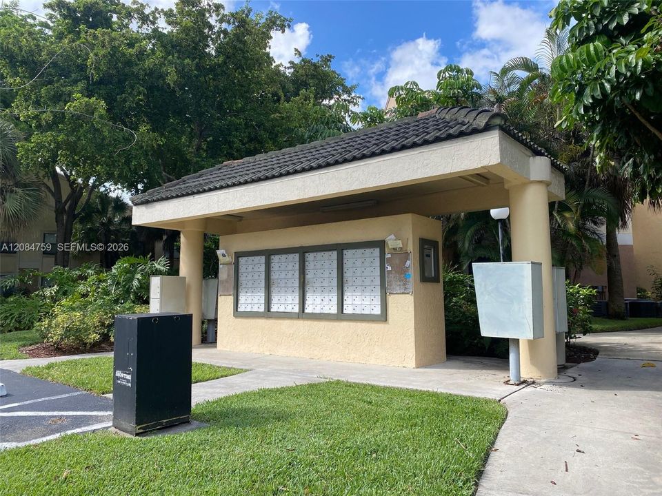 For Rent: $2,050 (2 beds, 2 baths, 1024 Square Feet)
