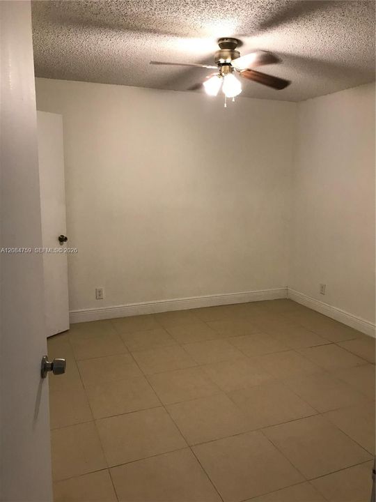 For Rent: $2,050 (2 beds, 2 baths, 1024 Square Feet)