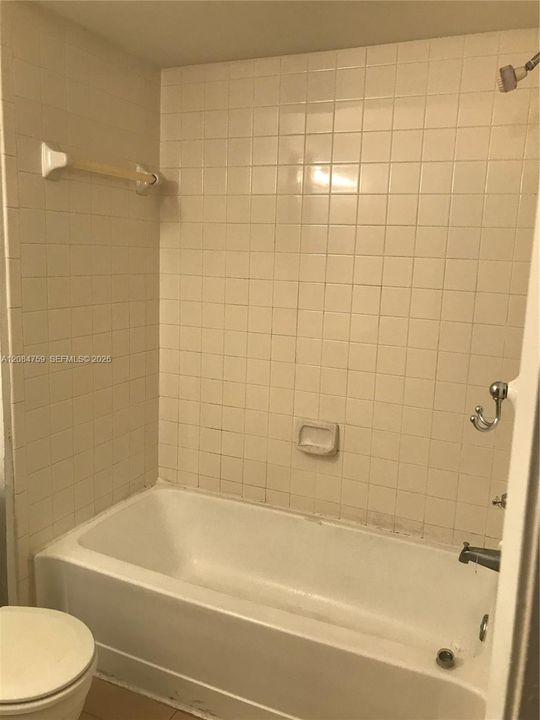 For Rent: $2,050 (2 beds, 2 baths, 1024 Square Feet)