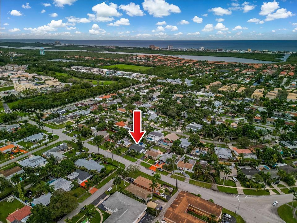 En Venta: $710,000 (3 camas, 2 baños, 934 Pies cuadrados)