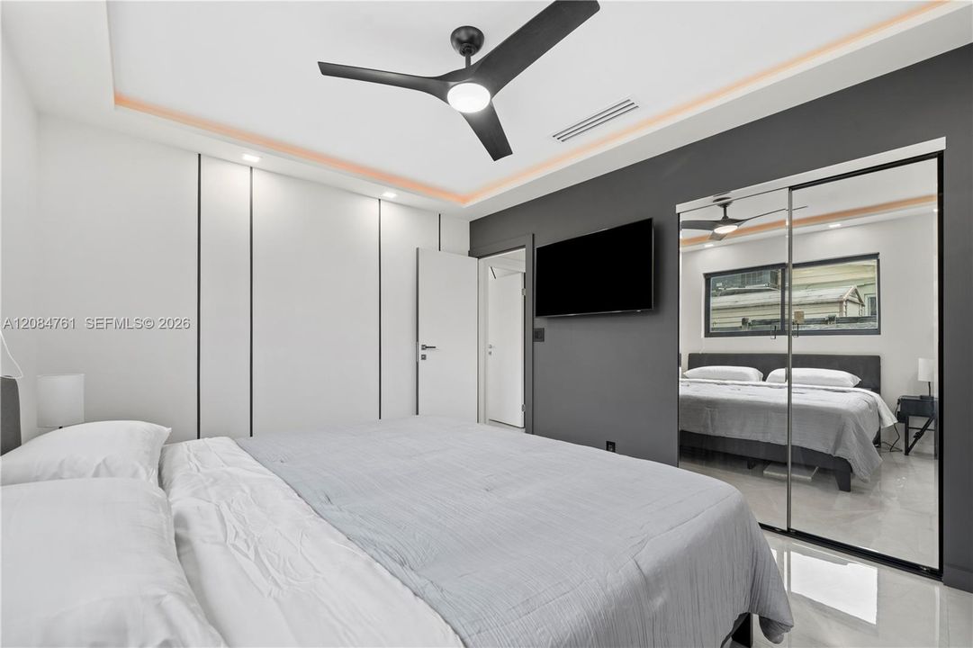En Venta: $710,000 (3 camas, 2 baños, 934 Pies cuadrados)