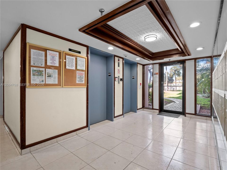 For Sale: $305,000 (3 beds, 2 baths, 1562 Square Feet)