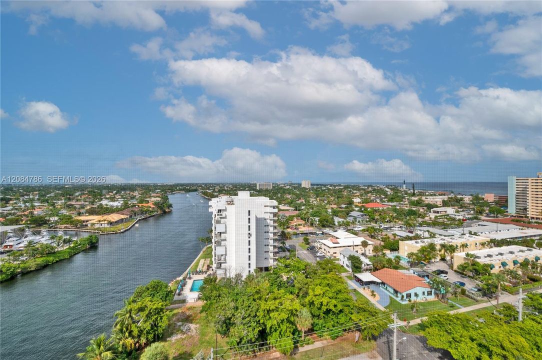 For Rent: $2,000 (1 beds, 1 baths, 867 Square Feet)