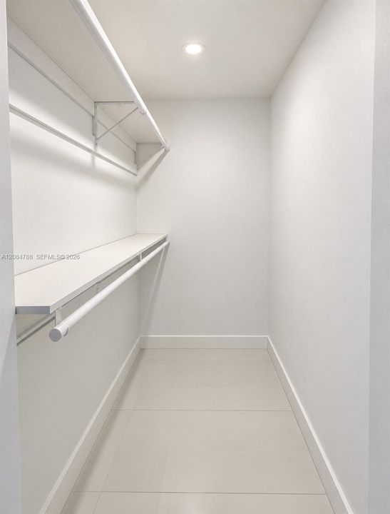 En Venta: $828,000 (3 camas, 3 baños, 1558 Pies cuadrados)
