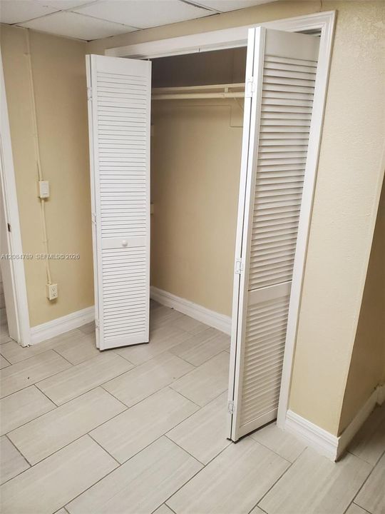 2nd Bedroom Closet