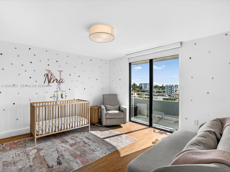For Sale: $495,000 (2 beds, 2 baths, 1086 Square Feet)