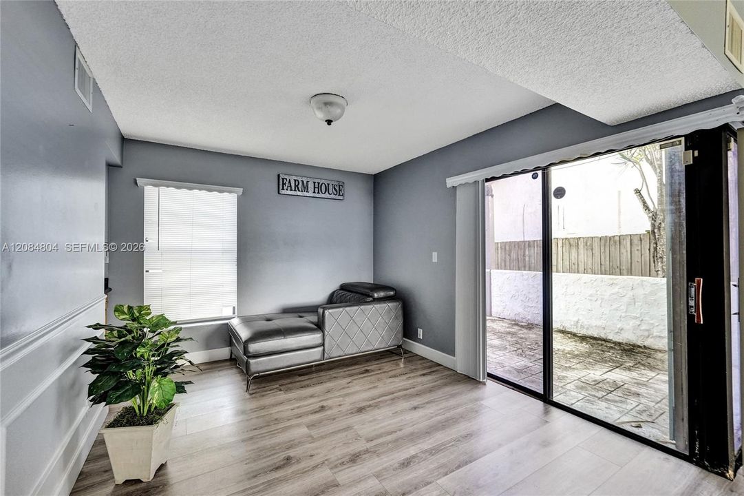 For Sale: $575,000 (3 beds, 2 baths, 1757 Square Feet)