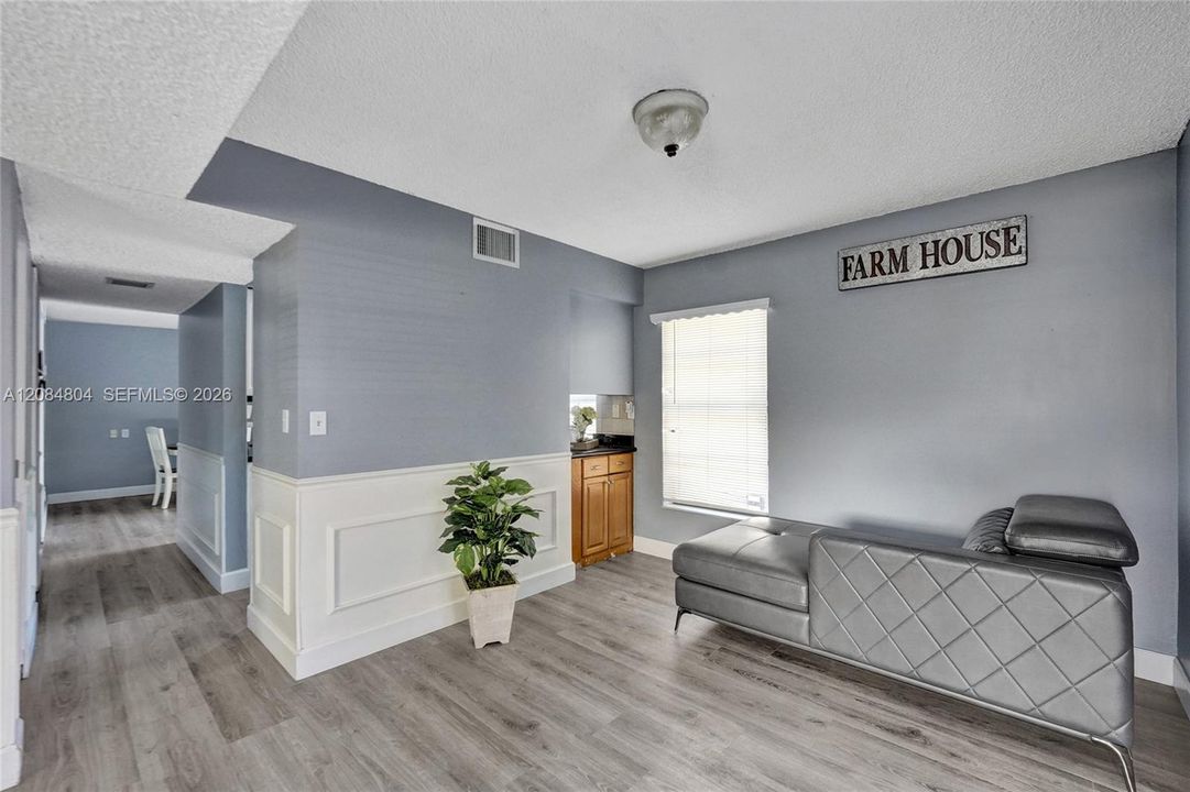 For Sale: $575,000 (3 beds, 2 baths, 1757 Square Feet)