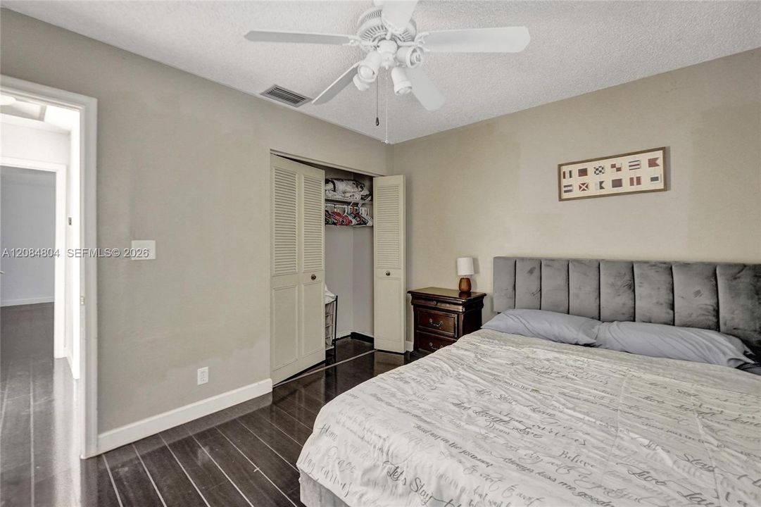 For Sale: $575,000 (3 beds, 2 baths, 1757 Square Feet)