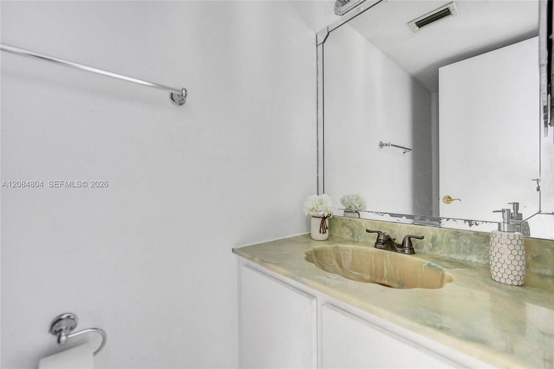 For Sale: $575,000 (3 beds, 2 baths, 1757 Square Feet)