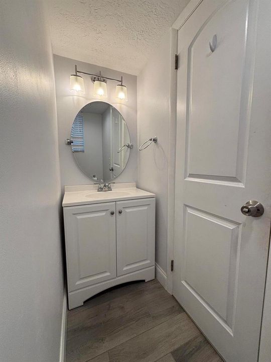 2nd guest bath