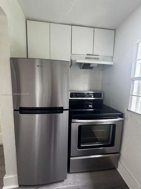 For Rent: $1,500 (1 beds, 1 baths, 1674 Square Feet)