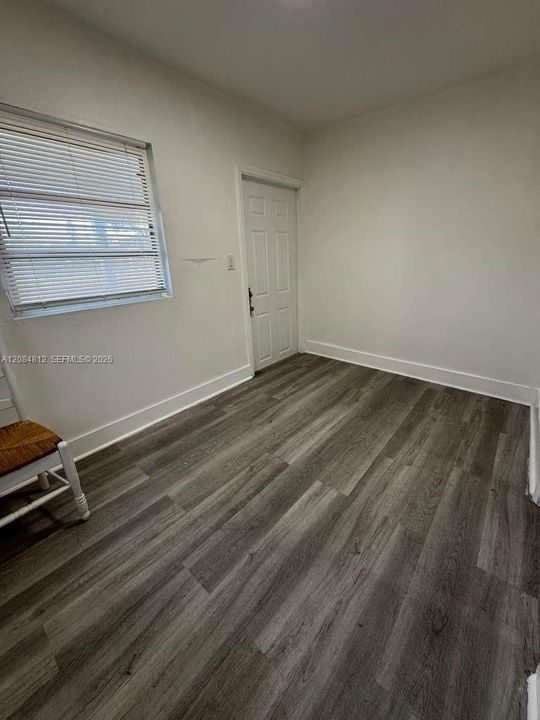 For Rent: $1,500 (1 beds, 1 baths, 1674 Square Feet)