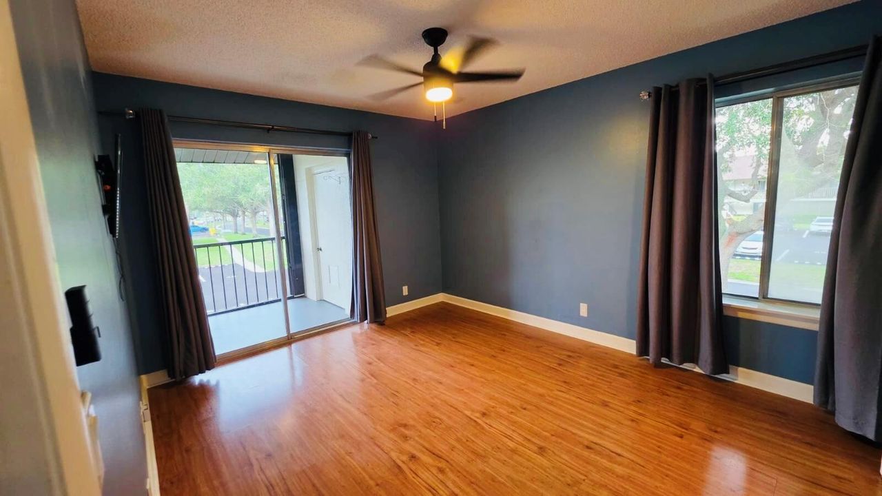3bd608d3-2540-4e4b-8361-4c233f929b94