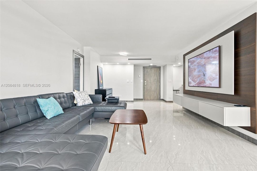 En Venta: $469,900 (1 camas, 1 baños, 1087 Pies cuadrados)