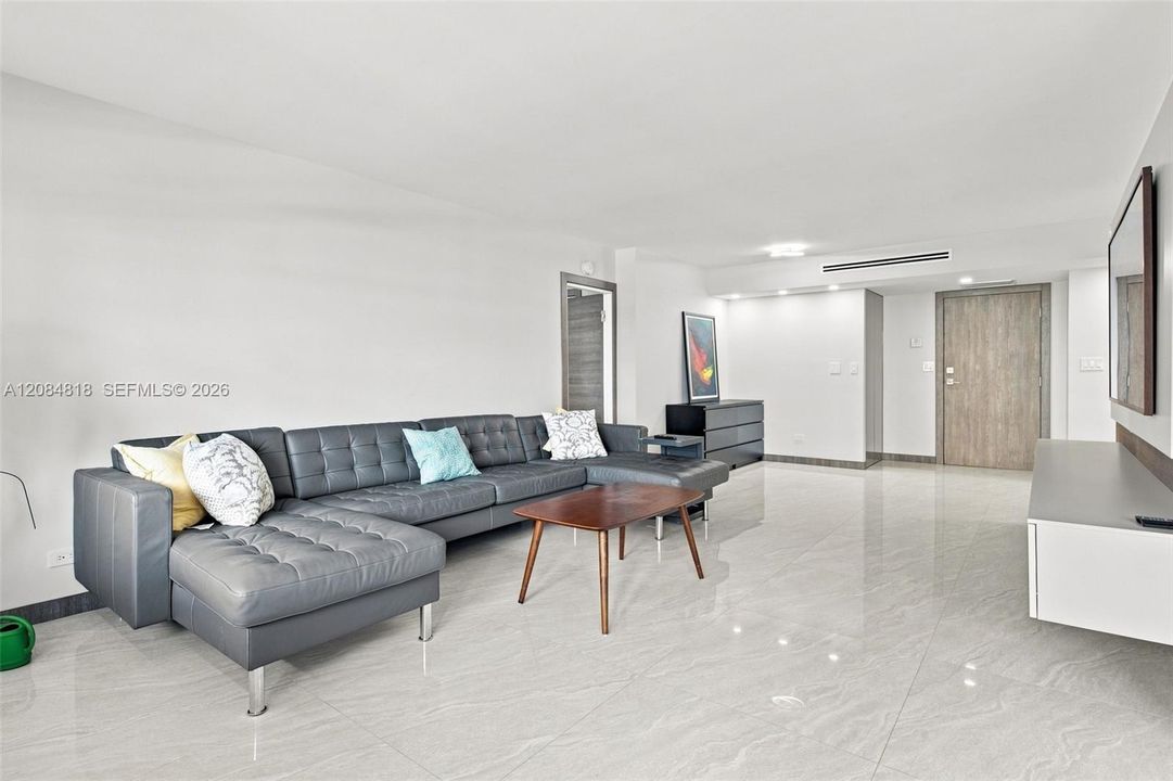 En Venta: $469,900 (1 camas, 1 baños, 1087 Pies cuadrados)