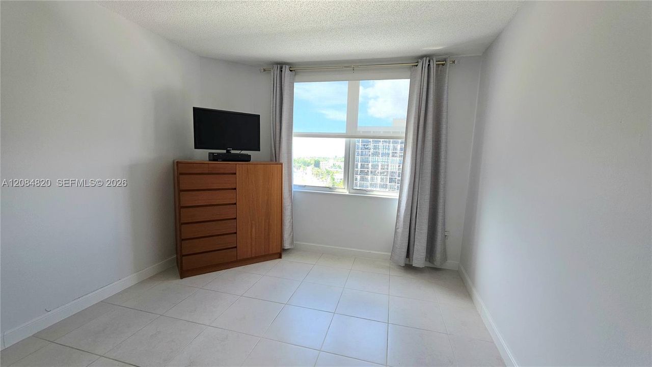 En Venta: $340,000 (1 camas, 1 baños, 870 Pies cuadrados)