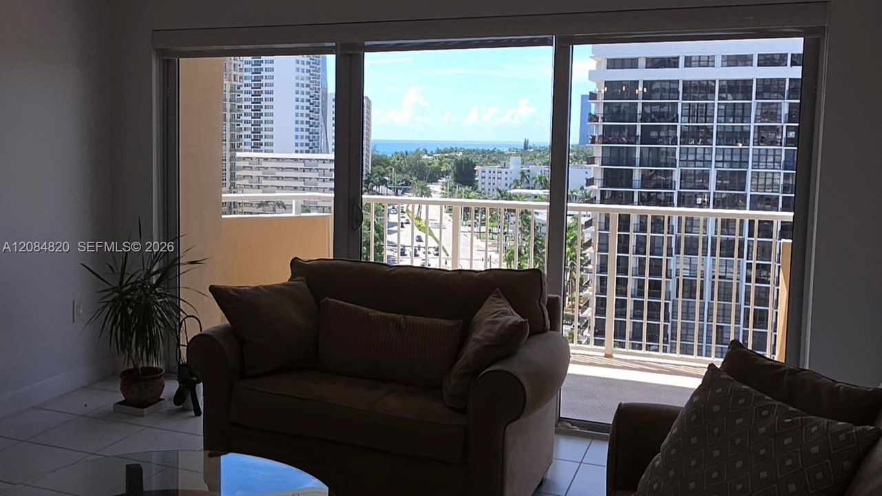 En Venta: $340,000 (1 camas, 1 baños, 870 Pies cuadrados)