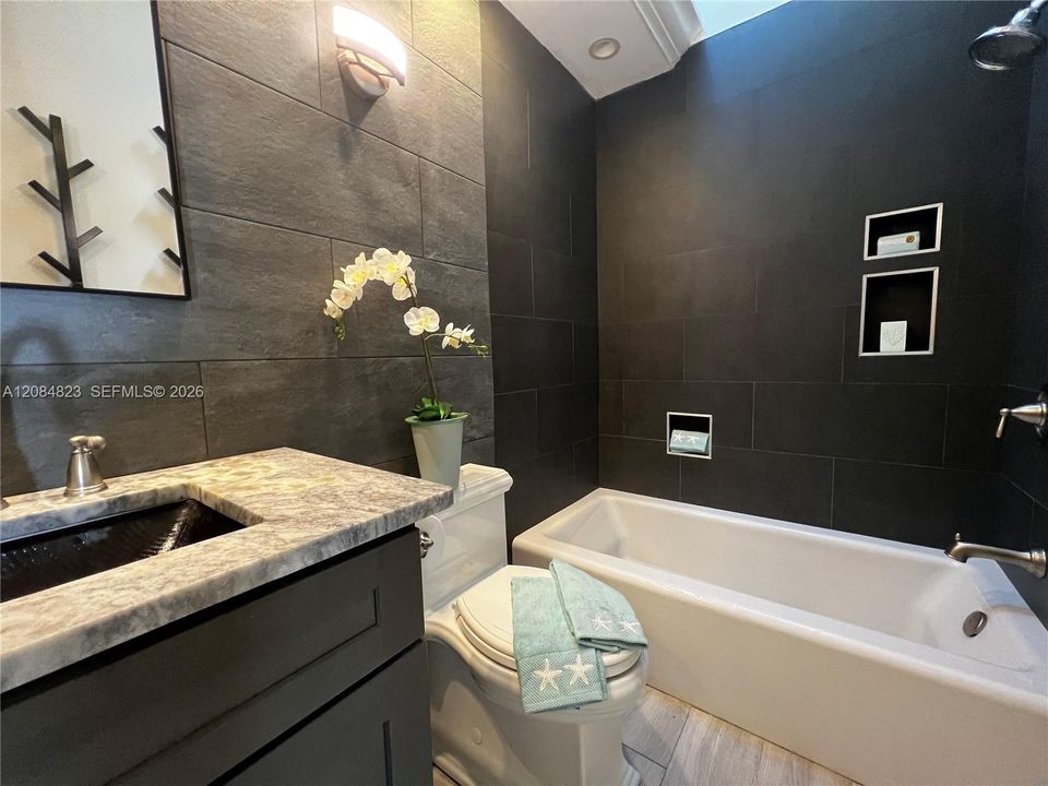 For Sale: $596,900 (3 beds, 2 baths, 2017 Square Feet)