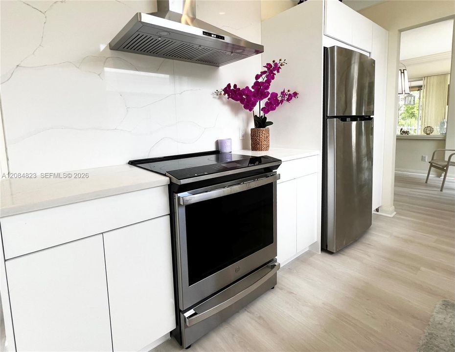 For Sale: $596,900 (3 beds, 2 baths, 2017 Square Feet)