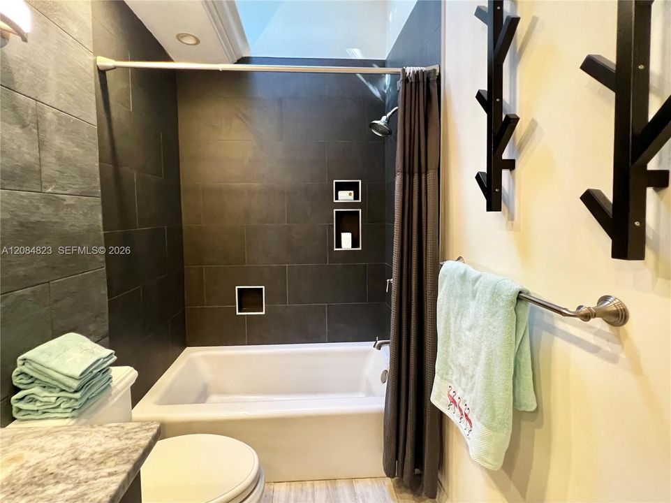 For Sale: $596,900 (3 beds, 2 baths, 2017 Square Feet)