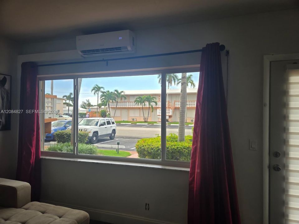 For Sale: $94,500 (1 beds, 1 baths, 625 Square Feet)