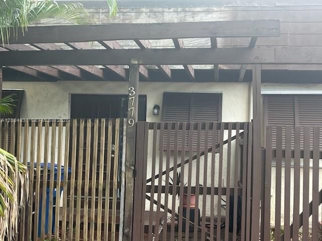 En Venta: $380,000 (2 camas, 2 baños, 1152 Pies cuadrados)