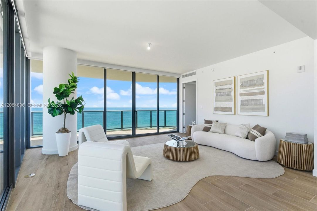 En Venta: $3,599,000 (3 camas, 3 baños, 2590 Pies cuadrados)