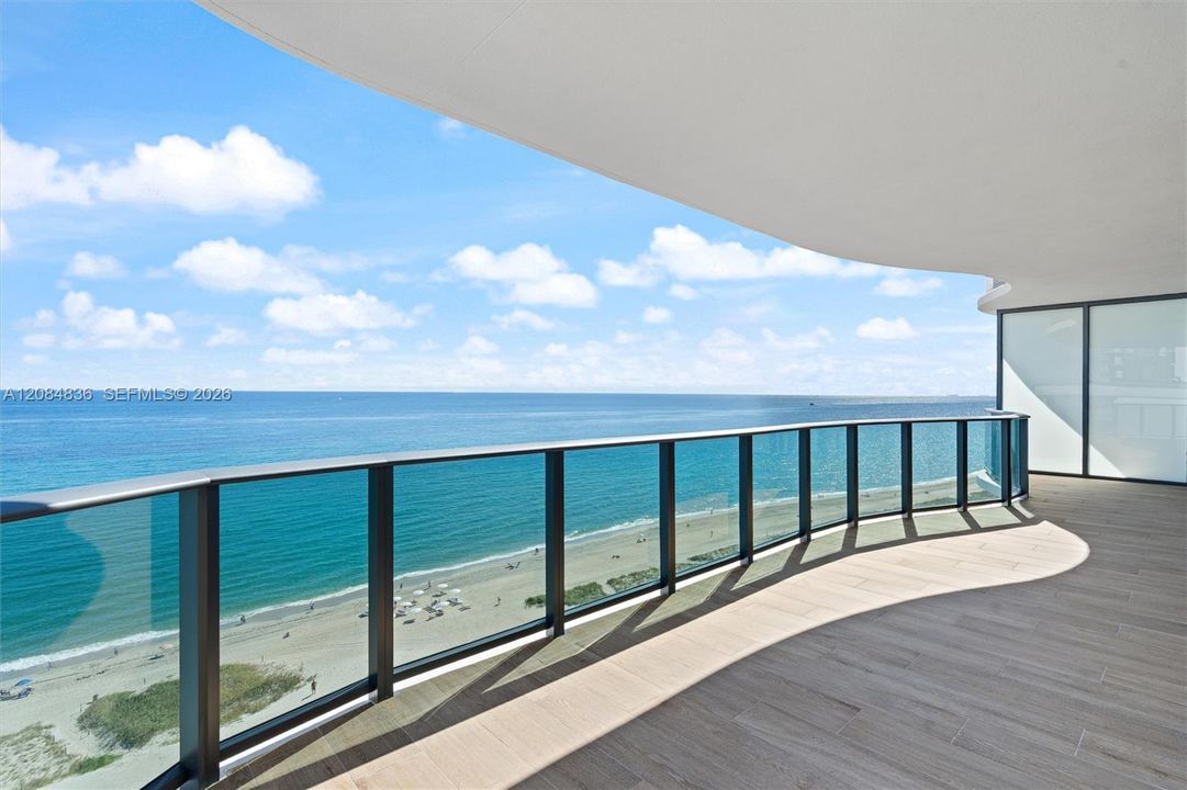 En Venta: $3,599,000 (3 camas, 3 baños, 2590 Pies cuadrados)
