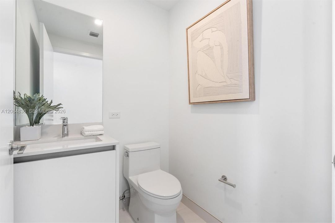 En Venta: $3,599,000 (3 camas, 3 baños, 2590 Pies cuadrados)