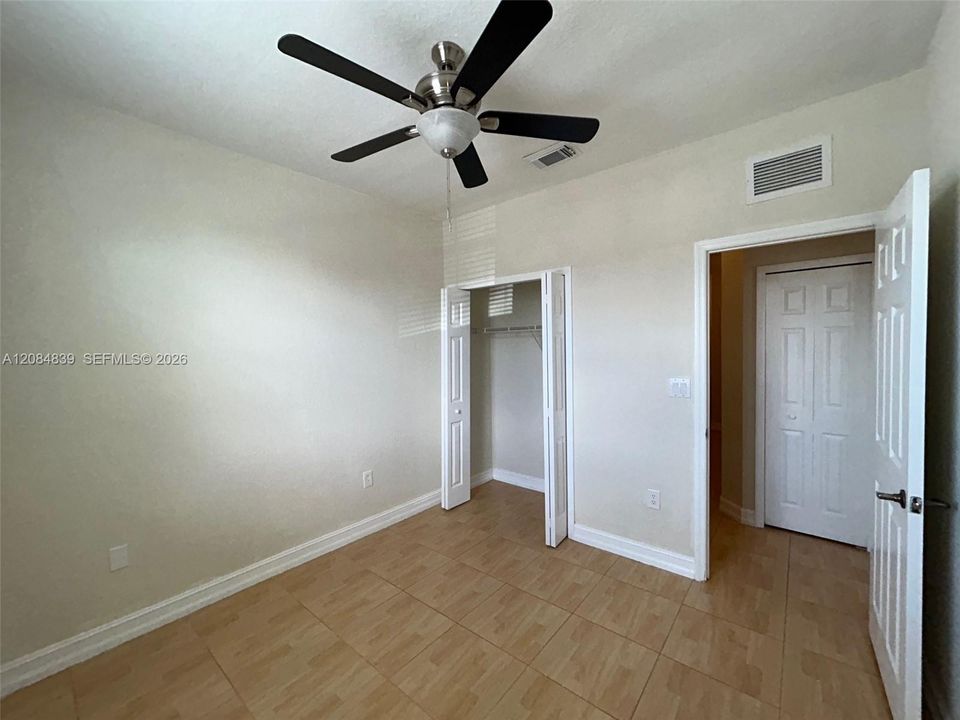 В аренду: $3,450 (3 спален, 2 ванн, 1520 Квадратных фут)