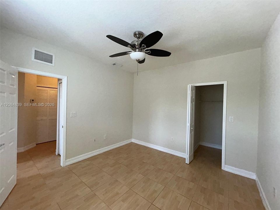 В аренду: $3,450 (3 спален, 2 ванн, 1520 Квадратных фут)